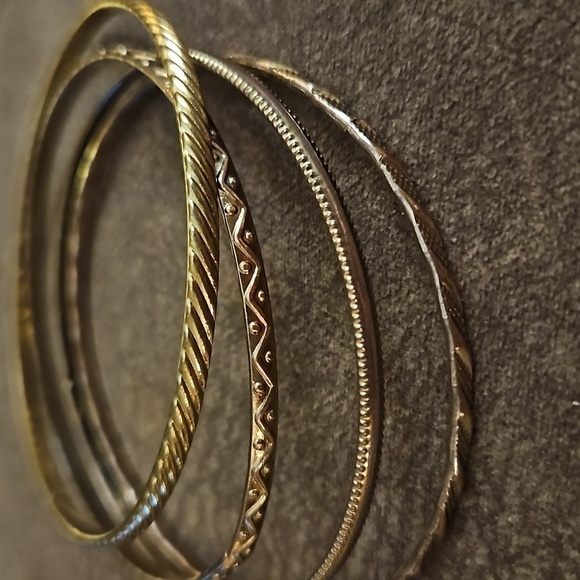 3/$20 Set of Four Textured Bangle Bracelets - Picture 5 of 6